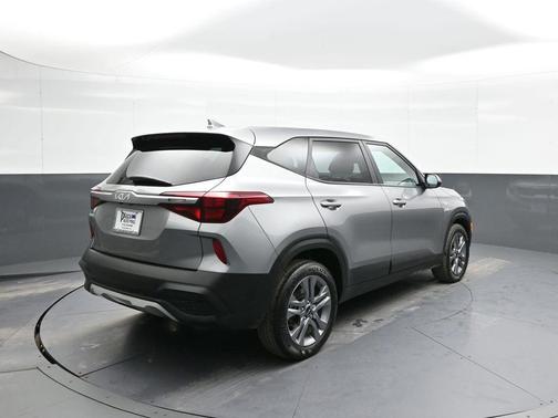 2023 Kia Seltos LX
