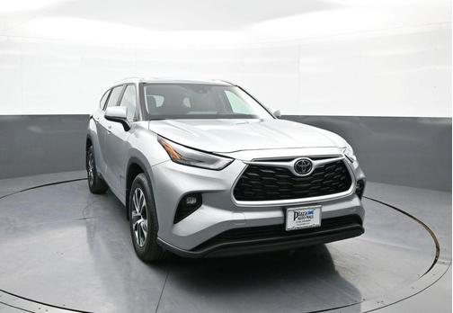 2025 Toyota Highlander XLE