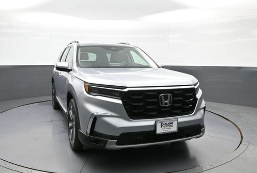 2024 Honda Pilot Touring 8-Passenger