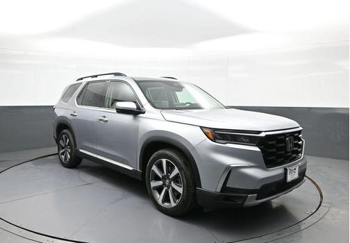 2024 Honda Pilot Touring 8-Passenger