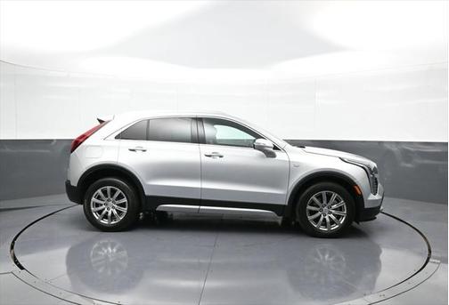 2022 Cadillac XT4 Premium Luxury
