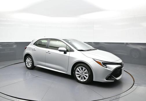 Classic Silver Metallic 2024 Toyota Corolla SE