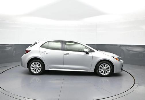 Classic Silver Metallic 2024 Toyota Corolla SE