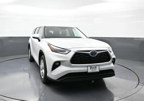 2024 Toyota Highlander Hybrid LE
