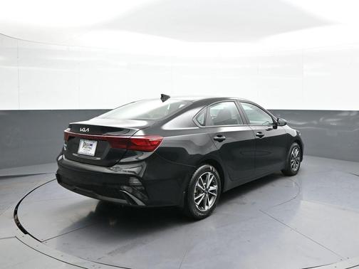Aurora Black 2023 Kia Forte LXS