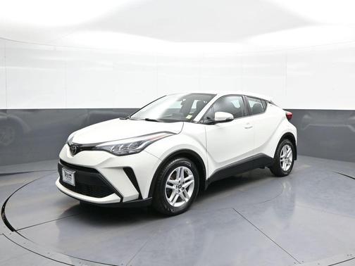 Blizzard Pearl 2021 Toyota C-HR LE