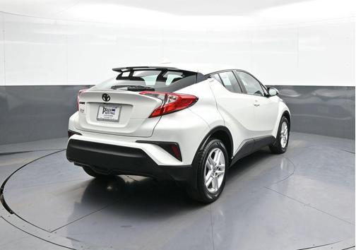 Blizzard Pearl 2021 Toyota C-HR LE