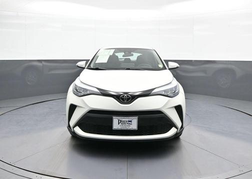 Blizzard Pearl 2021 Toyota C-HR LE