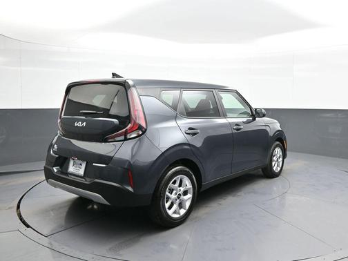 Gravity Gray 2025 Kia Soul S