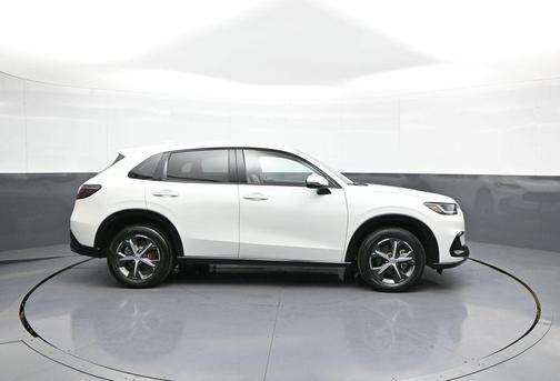 Platinum White Pearl 2024 Honda HR-V EX-L