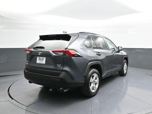 Magnetic Gray Metallic 2019 Toyota RAV4 XLE