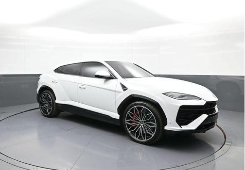 White 2025 Lamborghini Urus SE
