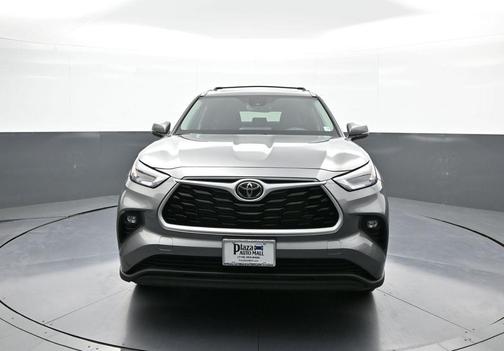 2025 Toyota Highlander XLE