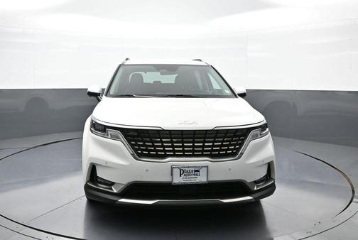2023 Kia Carnival SX