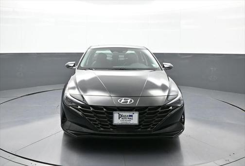 2022 Hyundai ELANTRA Limited