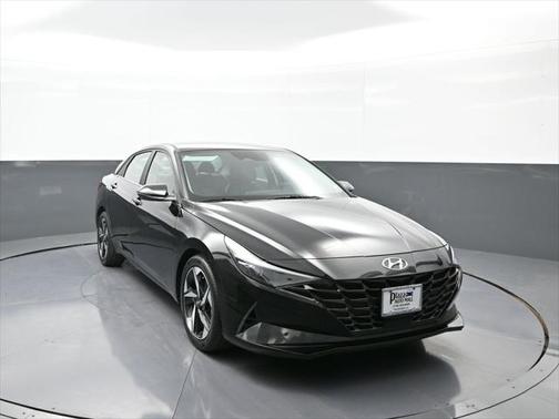 2022 Hyundai ELANTRA Limited