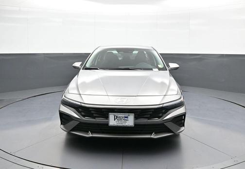 Fluid Metal 2024 Hyundai ELANTRA SEL