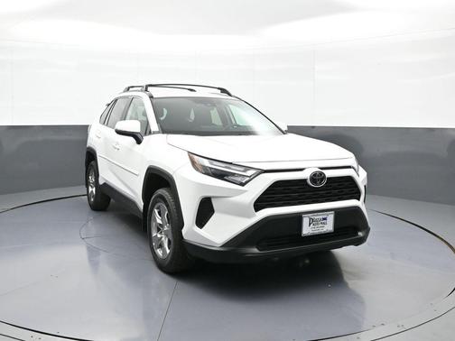 Ice Cap 2023 Toyota RAV4 XLE