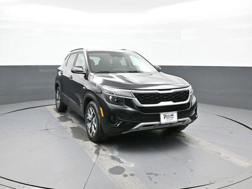 2022 Kia Seltos EX
