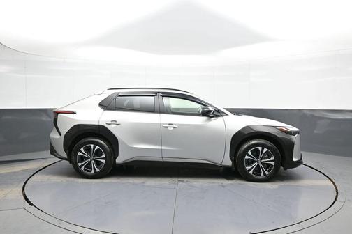 2023 Toyota bZ4X XLE