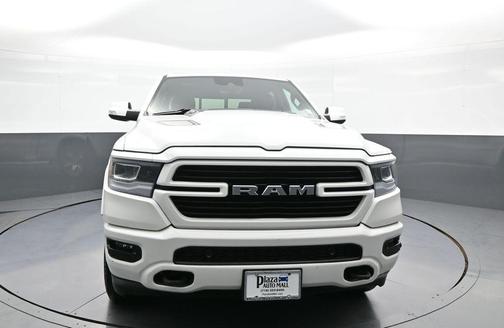 Ivory White Tri-Coat Pearlcoat 2022 RAM 1500 Laramie