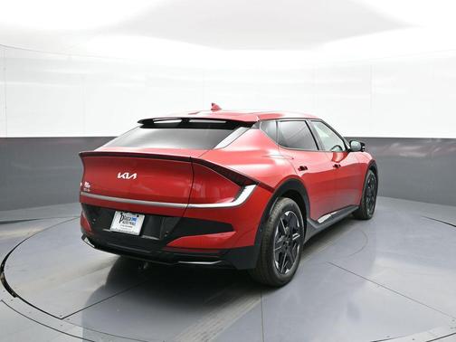 Runway Red 2025 Kia EV6 Wind