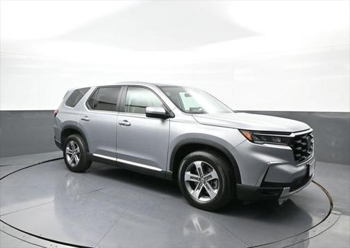 2023 Honda Pilot AWD EX-L 8 Passenger