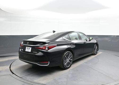 Obsidian 2024 Lexus ES 300h Base