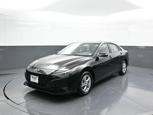 2021 Hyundai ELANTRA SE