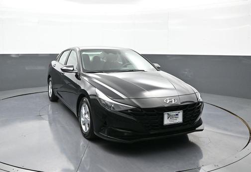 2021 Hyundai ELANTRA SE