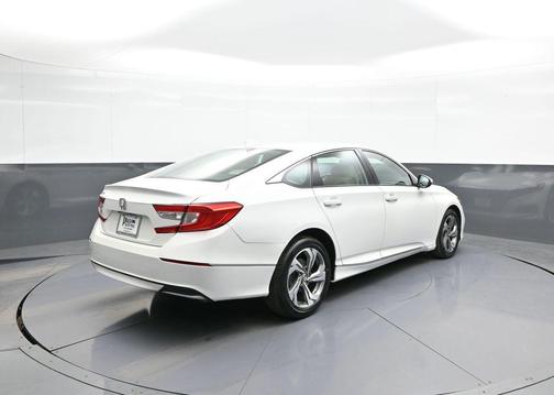 Platinum White Pearl 2018 Honda Accord EX-L