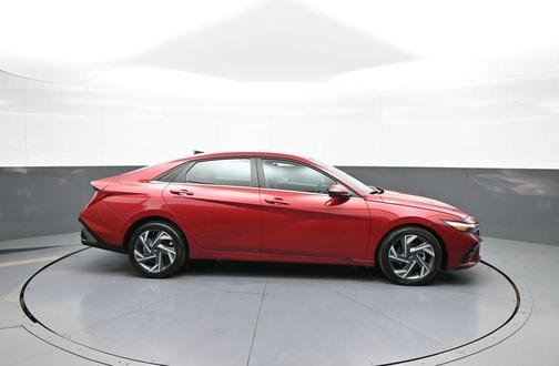 Ultimate Red 2025 Hyundai ELANTRA SEL