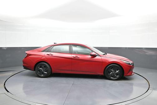 Scarlet Red Pearl 2021 Hyundai ELANTRA SEL
