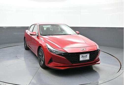 Scarlet Red Pearl 2021 Hyundai ELANTRA SEL