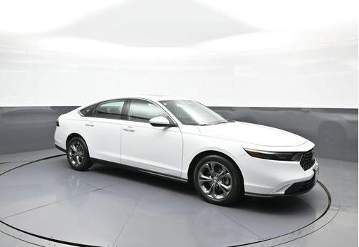 Platinum White Pearl 2023 Honda Accord EX
