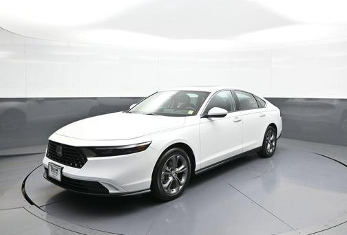 Platinum White Pearl 2023 Honda Accord EX