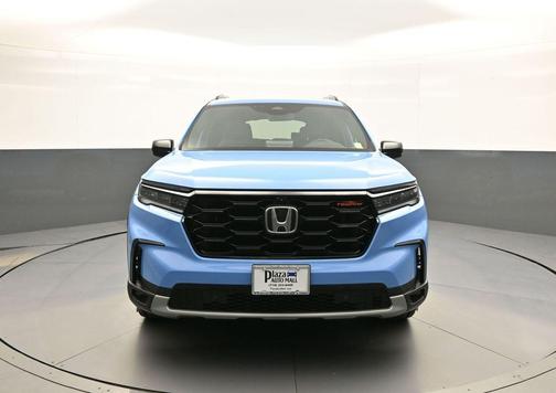 Diffused Sky Pearl 2025 Honda Pilot TrailSport