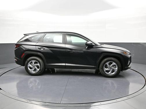 Phantom Black 2022 Hyundai TUCSON SE