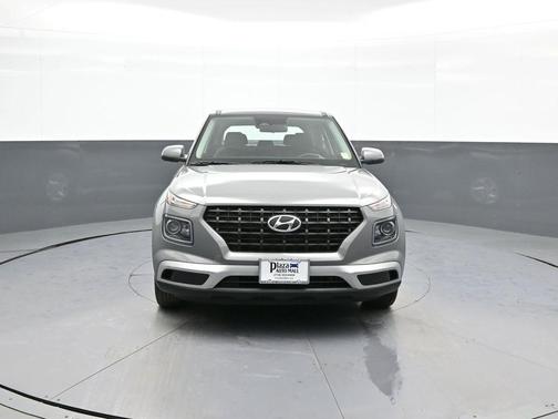 2023 Hyundai VENUE SE