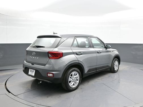 2023 Hyundai VENUE SE