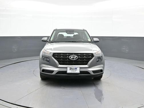2023 Hyundai VENUE SE