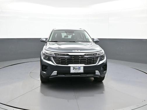 Gravity Gray 2025 Kia Seltos S
