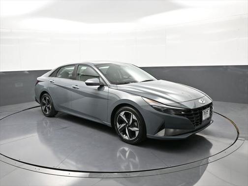 2022 Hyundai ELANTRA Limited