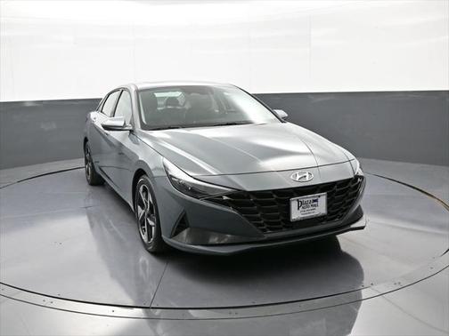 2022 Hyundai ELANTRA Limited