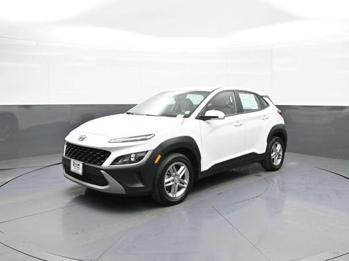 Lunar White 2023 Hyundai KONA SE
