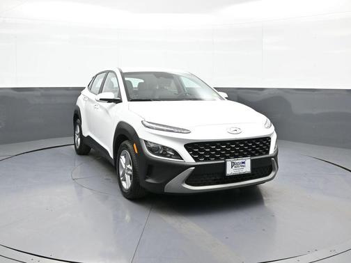 Lunar White 2023 Hyundai KONA SE