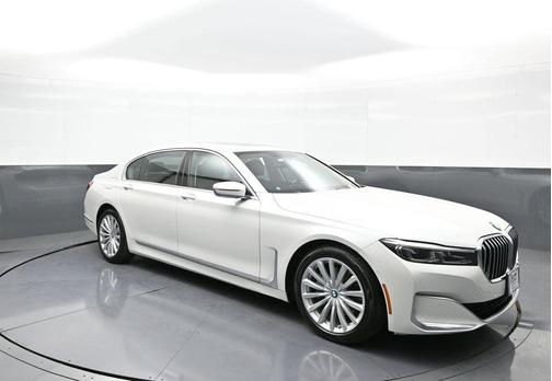 2021 BMW 740 xDrive