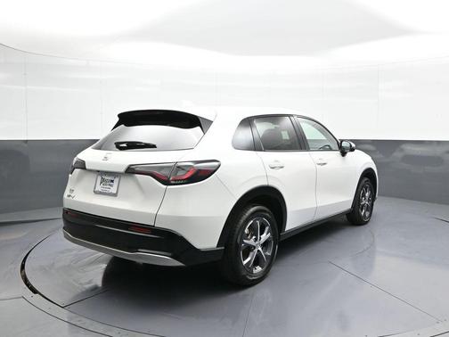 Platinum White Pearl 2024 Honda HR-V EX-L