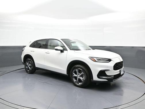 Platinum White Pearl 2024 Honda HR-V EX-L