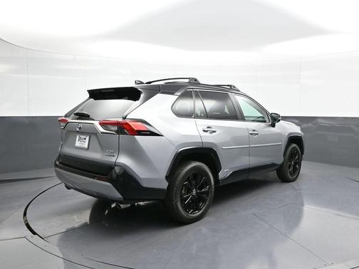 Silver Sky Metallic/Midnight Black Metallic 2022 Toyota RAV4 Hybrid SE